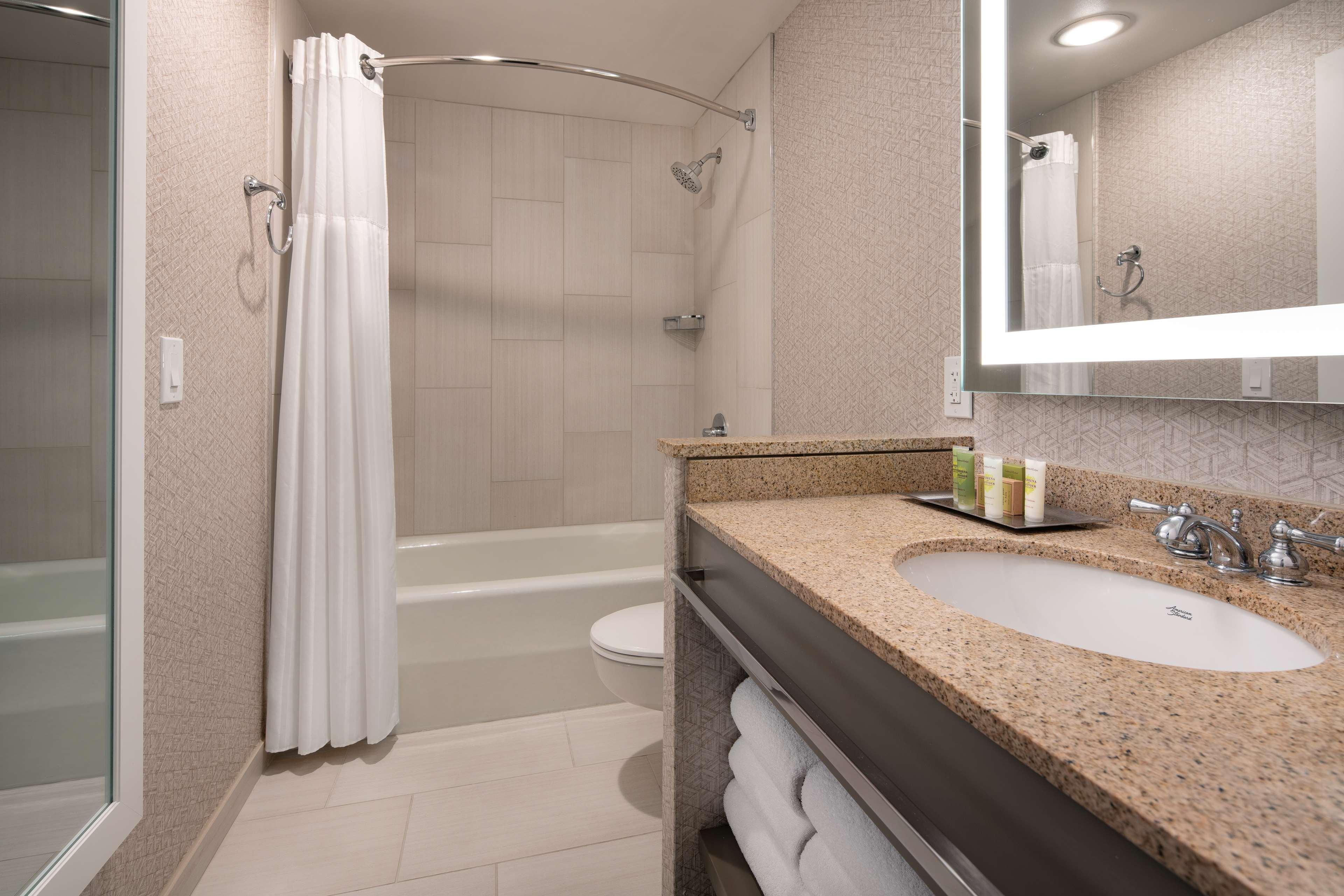 Coast Downtown By Apa Hotel